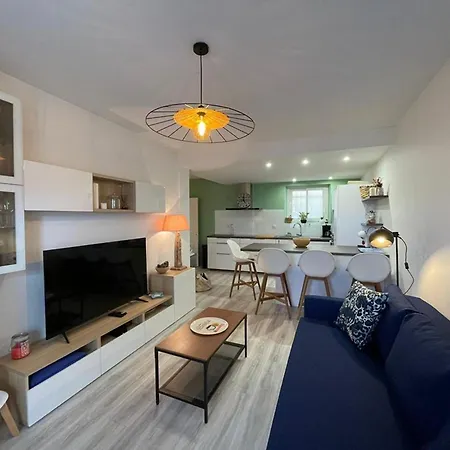 Renove, 4 Pers, 50m Plage, Wifi, Cour/terrasse, - Fr-1-413-239 Apartment *